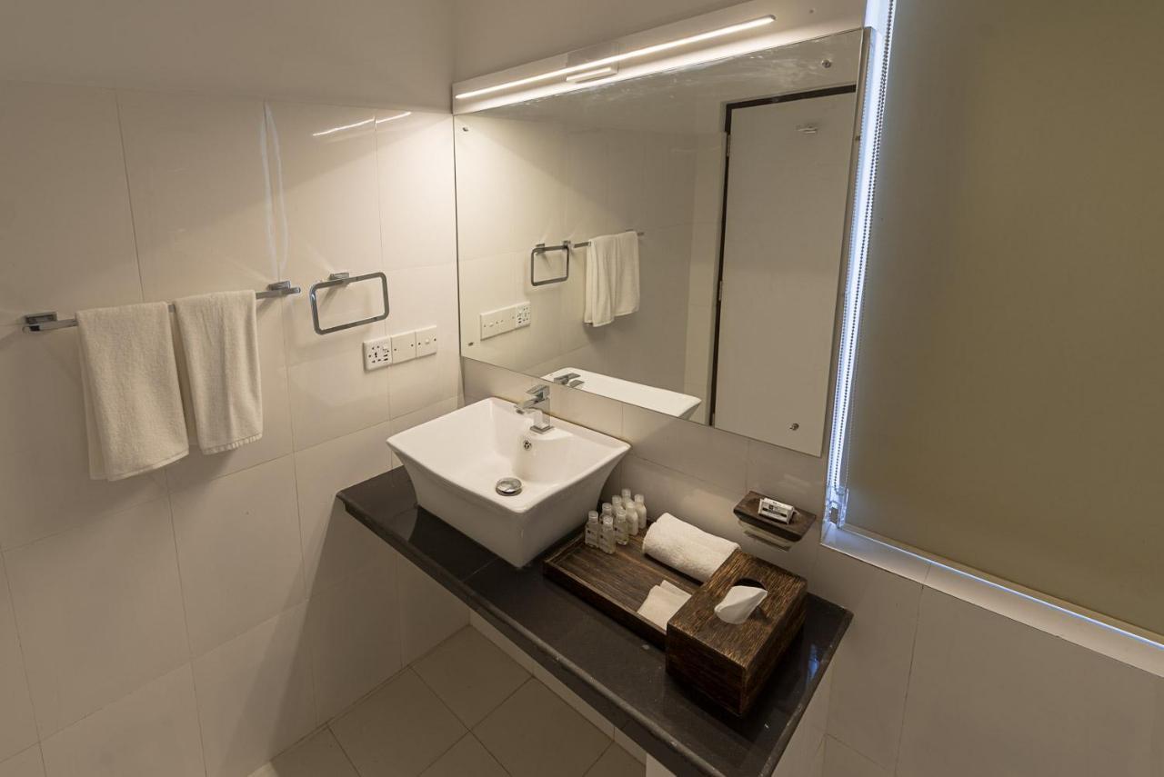 Pearl Royal Hotel, Kolombo Zewnętrze zdjęcie