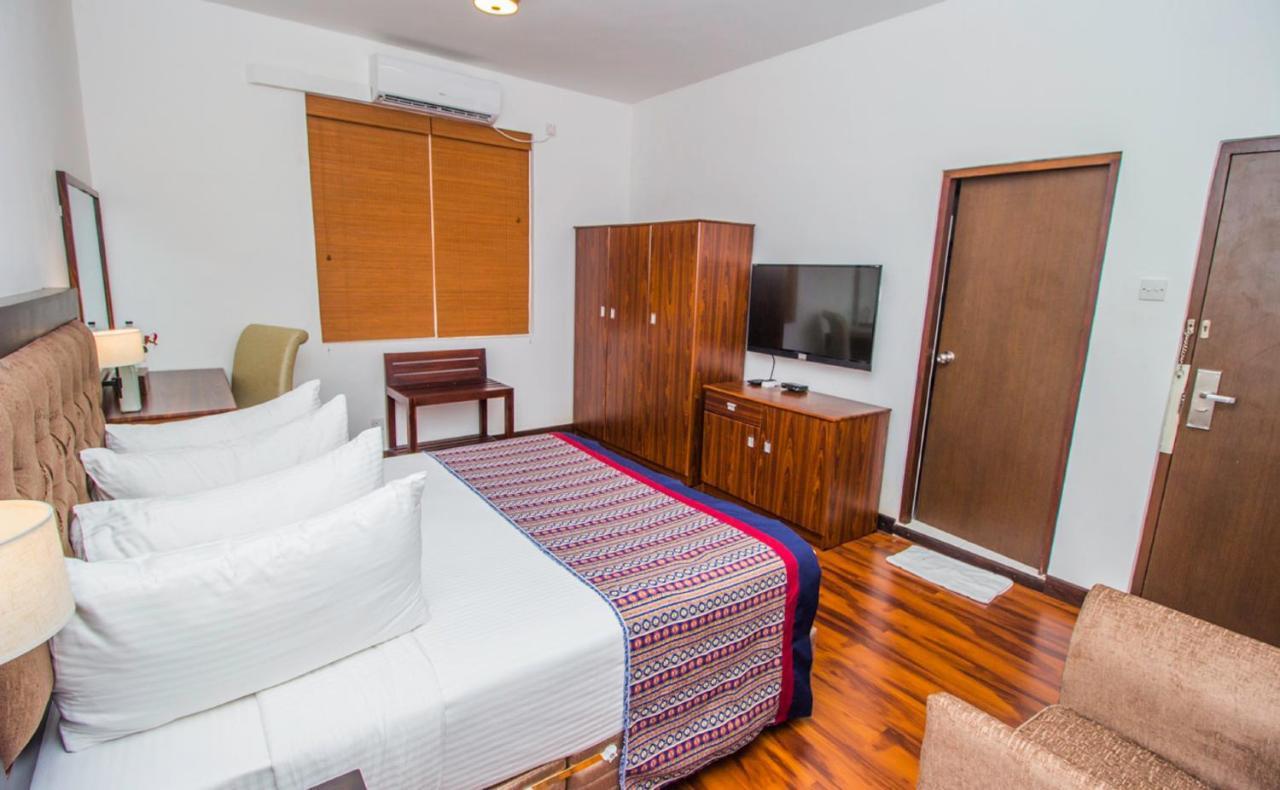 Pearl Royal Hotel, Kolombo Zewnętrze zdjęcie